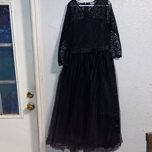Elegant Black Lace Dress